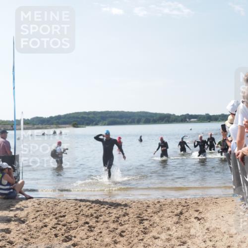 22.06.2025 - Viking Triathlon MichiJ http://msf.ph/oto/8096479 22.06.2025 10:41:40 Schwimmen 58, 142, 194, 220, 505, 625, 629 meine-sportfotos.de