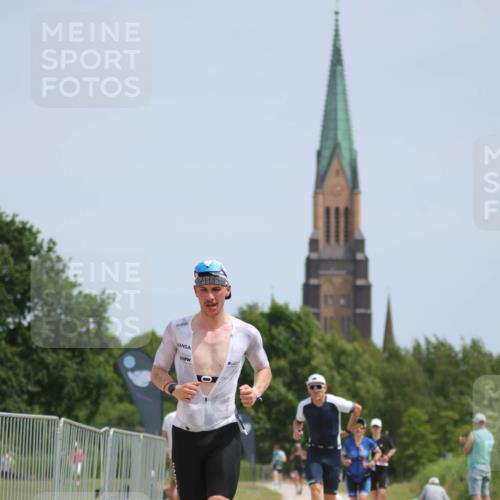 22.06.2025 - Viking Triathlon H.Heesch http://msf.ph/oto/8096480 22.06.2025 13:11:03 Laufen 42, 137, 351, 455 meine-sportfotos.de
