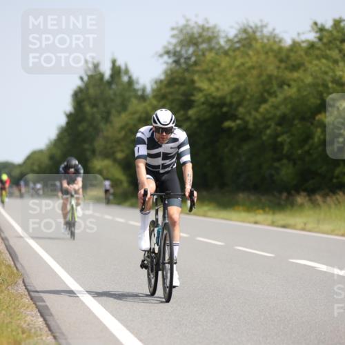 22.06.2025 - Viking Triathlon Yannick Fuchs http://msf.ph/oto/8096487 22.06.2025 11:21:31 Radfahren 50, 70, 75, 127, 296, 387, 469, 522, 550, 643 meine-sportfotos.de