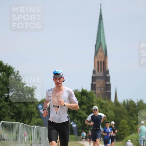 22.06.2025 - Viking Triathlon H.Heesch http://msf.ph/oto/8096496 22.06.2025 13:11:03 Laufen 42, 137, 351, 455 meine-sportfotos.de