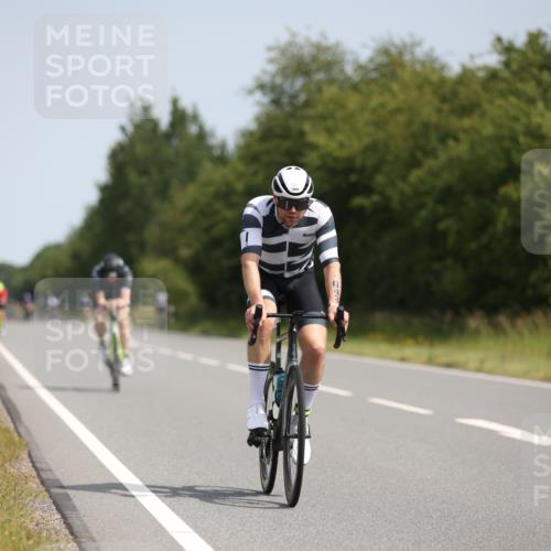 22.06.2025 - Viking Triathlon Yannick Fuchs http://msf.ph/oto/8096497 22.06.2025 11:21:31 Radfahren 50, 70, 75, 127, 296, 387, 469, 522, 550, 643 meine-sportfotos.de