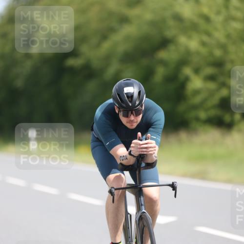 22.06.2025 - Viking Triathlon Yannick Fuchs http://msf.ph/oto/8096499 22.06.2025 11:58:58 Radfahren 81, 100, 214, 435, 460, 464, 483, 492, 527 meine-sportfotos.de