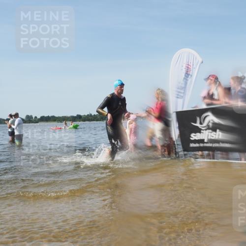 22.06.2025 - Viking Triathlon KatJ http://msf.ph/oto/8096500 22.06.2025 10:31:07 Schwimmen 45, 216, 237, 330, 347, 352, 510, 549 meine-sportfotos.de