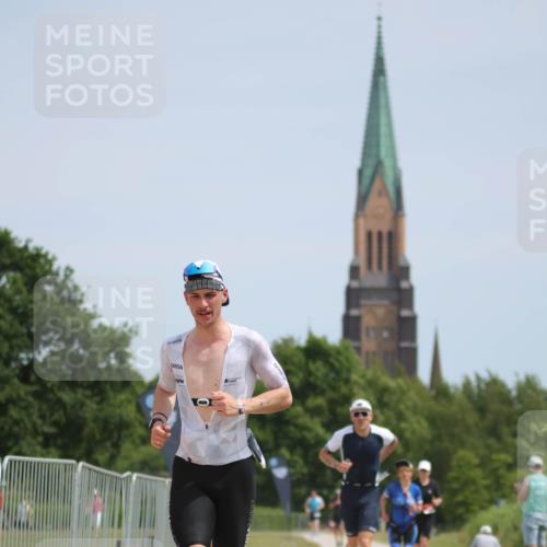 22.06.2025 - Viking Triathlon H.Heesch http://msf.ph/oto/8096505 22.06.2025 13:11:03 Laufen 42, 137, 351, 455 meine-sportfotos.de