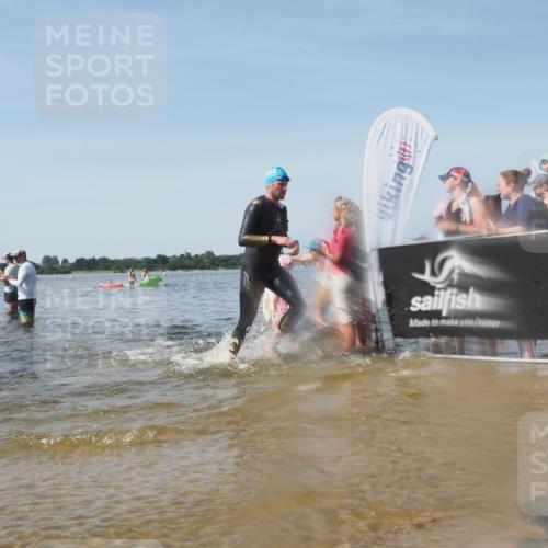 22.06.2025 - Viking Triathlon KatJ http://msf.ph/oto/8096510 22.06.2025 10:31:07 Schwimmen 45, 216, 237, 330, 347, 352, 510, 549 meine-sportfotos.de