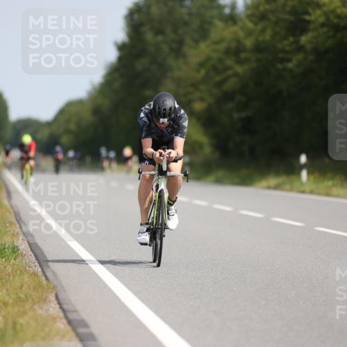 22.06.2025 - Viking Triathlon Yannick Fuchs http://msf.ph/oto/8096513 22.06.2025 11:21:32 Radfahren 50, 70, 127, 296, 387, 469, 522, 550, 643 meine-sportfotos.de