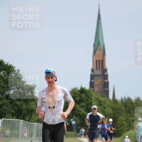 22.06.2025 - Viking Triathlon H.Heesch http://msf.ph/oto/8096514 22.06.2025 13:11:03 Laufen 42, 137, 351, 455 meine-sportfotos.de