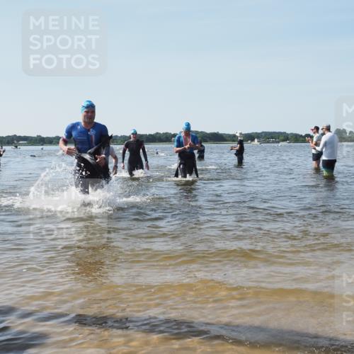 22.06.2025 - Viking Triathlon KatJ http://msf.ph/oto/8096521 22.06.2025 10:31:08 Schwimmen 216, 237, 330, 347, 352, 510, 549 meine-sportfotos.de