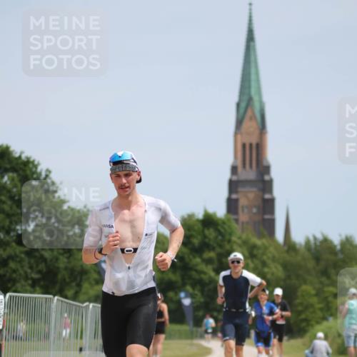 22.06.2025 - Viking Triathlon H.Heesch http://msf.ph/oto/8096528 22.06.2025 13:11:03 Laufen 42, 137, 351, 455 meine-sportfotos.de