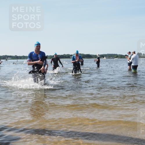 22.06.2025 - Viking Triathlon KatJ http://msf.ph/oto/8096531 22.06.2025 10:31:08 Schwimmen 216, 237, 330, 347, 352, 510, 549 meine-sportfotos.de