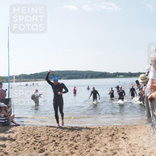 22.06.2025 - Viking Triathlon MichiJ http://msf.ph/oto/8096545 22.06.2025 10:41:42 Schwimmen 58, 142, 194, 220, 221, 505, 625, 629 meine-sportfotos.de
