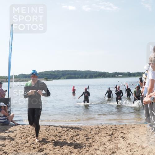 22.06.2025 - Viking Triathlon MichiJ http://msf.ph/oto/8096575 22.06.2025 10:41:43 Schwimmen 58, 142, 194, 220, 221, 505, 625, 629 meine-sportfotos.de