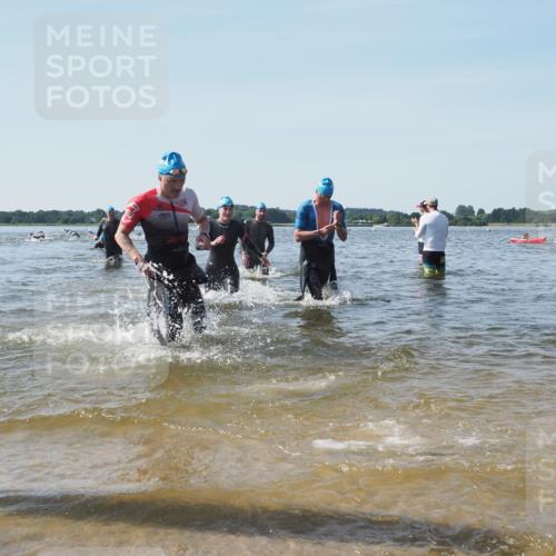 22.06.2025 - Viking Triathlon KatJ http://msf.ph/oto/8096614 22.06.2025 10:31:11 Schwimmen 216, 236, 237, 330, 347, 352, 549 meine-sportfotos.de