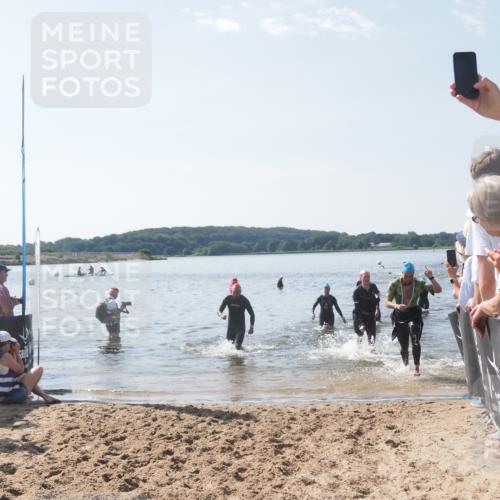 22.06.2025 - Viking Triathlon MichiJ http://msf.ph/oto/8096618 22.06.2025 10:41:45 Schwimmen 58, 142, 194, 220, 221, 505, 625, 629 meine-sportfotos.de