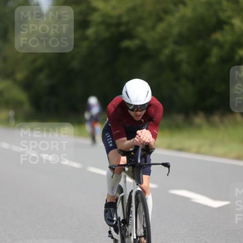 22.06.2025 - Viking Triathlon Yannick Fuchs http://msf.ph/oto/8096621 22.06.2025 11:59:04 Radfahren 81, 100, 435, 460, 527 meine-sportfotos.de
