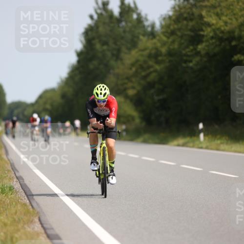 22.06.2025 - Viking Triathlon Yannick Fuchs http://msf.ph/oto/8096624 22.06.2025 11:21:37 Radfahren 135, 300, 387, 469 meine-sportfotos.de