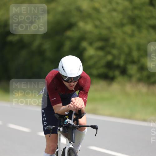 22.06.2025 - Viking Triathlon Yannick Fuchs http://msf.ph/oto/8096638 22.06.2025 11:59:05 Radfahren 81, 100, 435, 460, 527 meine-sportfotos.de