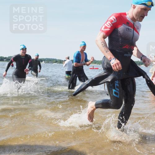 22.06.2025 - Viking Triathlon KatJ http://msf.ph/oto/8096684 22.06.2025 10:31:13 Schwimmen 216, 236, 237, 311, 330, 352, 549 meine-sportfotos.de