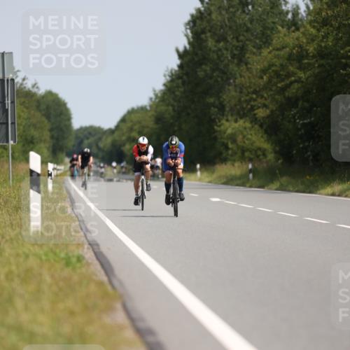 22.06.2025 - Viking Triathlon Yannick Fuchs http://msf.ph/oto/8096692 22.06.2025 11:21:41 Radfahren 135, 297, 300, 387 meine-sportfotos.de