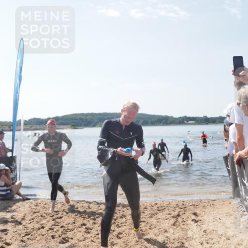 22.06.2025 - Viking Triathlon MichiJ http://msf.ph/oto/8096698 22.06.2025 10:41:50 Schwimmen 58, 142, 194, 199, 221, 625, 629 meine-sportfotos.de