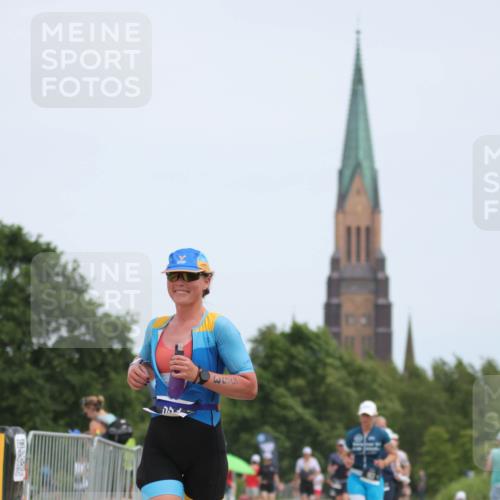 22.06.2025 - Viking Triathlon H.Heesch http://msf.ph/oto/8096724 22.06.2025 13:27:02 Laufen 163, 475, 521, 553 meine-sportfotos.de