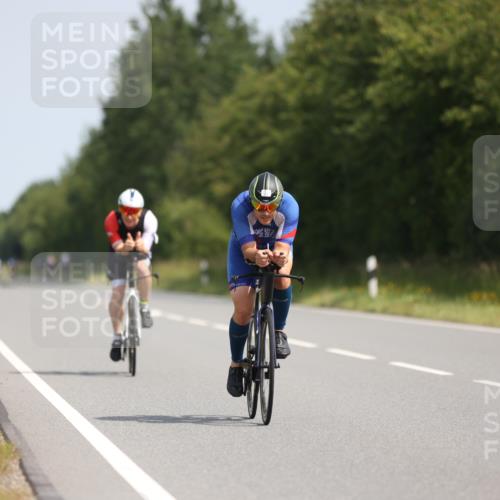 22.06.2025 - Viking Triathlon Yannick Fuchs http://msf.ph/oto/8096743 22.06.2025 11:21:43 Radfahren 135, 297, 300, 387 meine-sportfotos.de