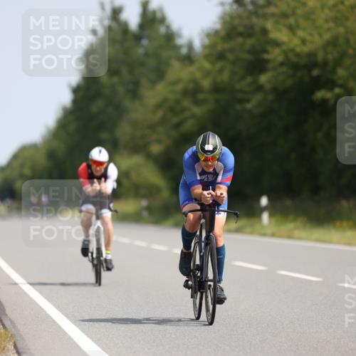 22.06.2025 - Viking Triathlon Yannick Fuchs http://msf.ph/oto/8096748 22.06.2025 11:21:44 Radfahren 135, 297, 300 meine-sportfotos.de