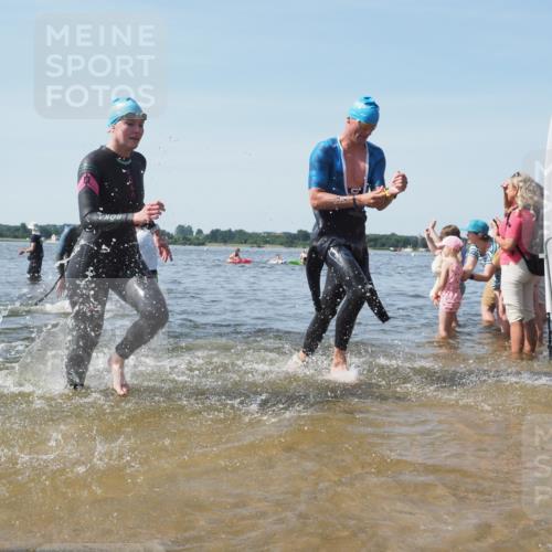 22.06.2025 - Viking Triathlon KatJ http://msf.ph/oto/8096751 22.06.2025 10:31:14 Schwimmen 216, 236, 237, 311, 330, 352, 549 meine-sportfotos.de