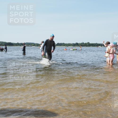 22.06.2025 - Viking Triathlon KatJ http://msf.ph/oto/8096784 22.06.2025 10:31:15 Schwimmen 216, 236, 237, 311, 330, 352, 549 meine-sportfotos.de