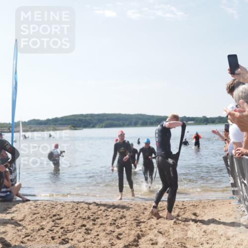 22.06.2025 - Viking Triathlon MichiJ http://msf.ph/oto/8096789 22.06.2025 10:41:56 Schwimmen 58, 159, 199, 221, 625 meine-sportfotos.de