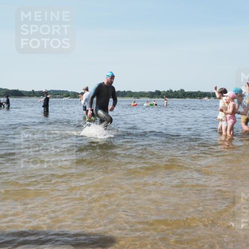 22.06.2025 - Viking Triathlon KatJ http://msf.ph/oto/8096794 22.06.2025 10:31:16 Schwimmen 8, 216, 236, 237, 311, 330, 549 meine-sportfotos.de