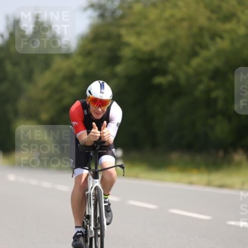 22.06.2025 - Viking Triathlon Yannick Fuchs http://msf.ph/oto/8096804 22.06.2025 11:21:45 Radfahren 135, 297, 300 meine-sportfotos.de