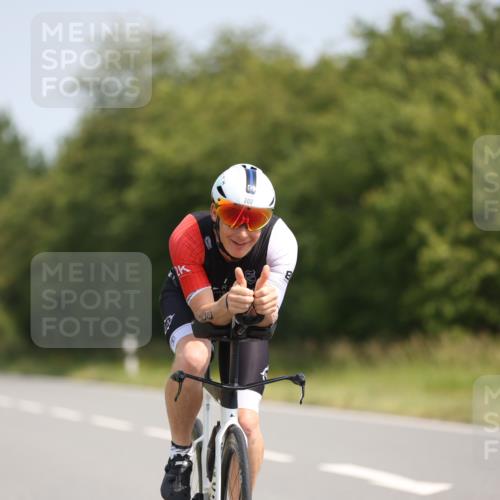 22.06.2025 - Viking Triathlon Yannick Fuchs http://msf.ph/oto/8096829 22.06.2025 11:21:46 Radfahren 135, 297, 300 meine-sportfotos.de