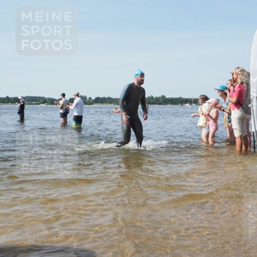 22.06.2025 - Viking Triathlon KatJ http://msf.ph/oto/8096834 22.06.2025 10:31:17 Schwimmen 8, 216, 236, 237, 311, 330, 549 meine-sportfotos.de