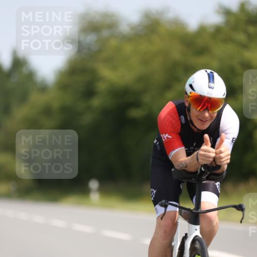 22.06.2025 - Viking Triathlon Yannick Fuchs http://msf.ph/oto/8096836 22.06.2025 11:21:46 Radfahren 135, 297, 300 meine-sportfotos.de