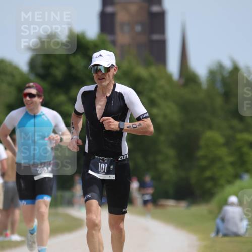 22.06.2025 - Viking Triathlon H.Heesch http://msf.ph/oto/8096838 22.06.2025 13:11:26 Laufen 101, 390, 395 meine-sportfotos.de