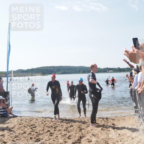 22.06.2025 - Viking Triathlon MichiJ http://msf.ph/oto/8096841 22.06.2025 10:41:57 Schwimmen 58, 159, 199, 221, 625 meine-sportfotos.de