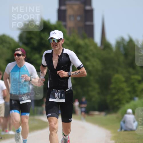 22.06.2025 - Viking Triathlon H.Heesch http://msf.ph/oto/8096846 22.06.2025 13:11:26 Laufen 101, 390, 395 meine-sportfotos.de