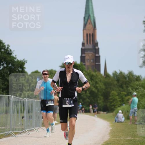 22.06.2025 - Viking Triathlon H.Heesch http://msf.ph/oto/8096852 22.06.2025 13:11:28 Laufen 101, 390, 395 meine-sportfotos.de