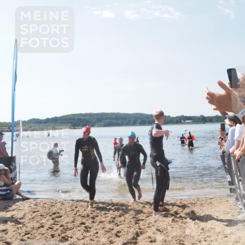 22.06.2025 - Viking Triathlon MichiJ http://msf.ph/oto/8096865 22.06.2025 10:41:58 Schwimmen 58, 159, 199, 221, 625 meine-sportfotos.de