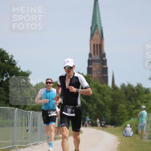 22.06.2025 - Viking Triathlon H.Heesch http://msf.ph/oto/8096870 22.06.2025 13:11:28 Laufen 101, 390, 395 meine-sportfotos.de