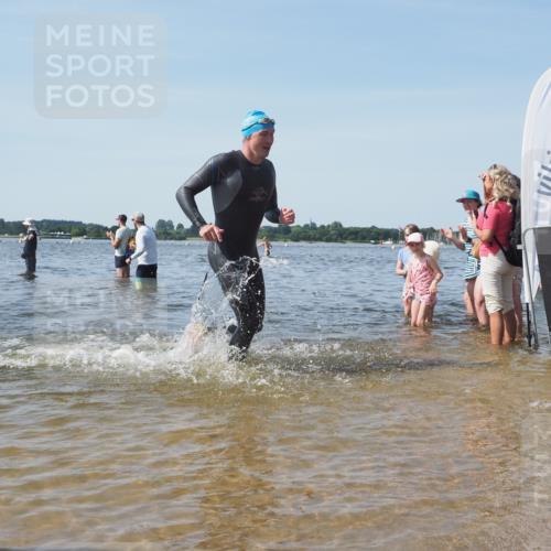 22.06.2025 - Viking Triathlon KatJ http://msf.ph/oto/8096889 22.06.2025 10:31:20 Schwimmen 3, 8, 216, 236, 311, 330, 469 meine-sportfotos.de