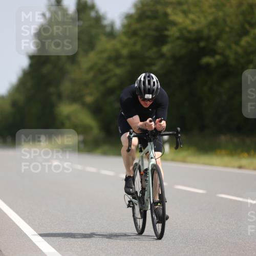 22.06.2025 - Viking Triathlon Yannick Fuchs http://msf.ph/oto/8096911 22.06.2025 11:21:50 Radfahren 297, 300, 304 meine-sportfotos.de