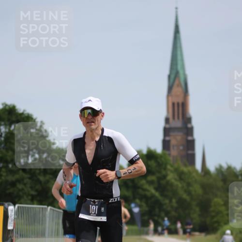 22.06.2025 - Viking Triathlon H.Heesch http://msf.ph/oto/8096926 22.06.2025 13:11:29 Laufen 101, 390, 395 meine-sportfotos.de