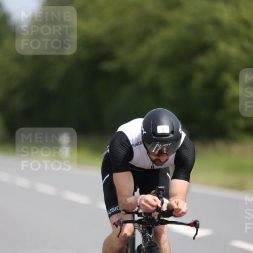 22.06.2025 - Viking Triathlon Yannick Fuchs http://msf.ph/oto/8096929 22.06.2025 11:59:30 Radfahren 2, 7, 55, 196, 346, 661 meine-sportfotos.de