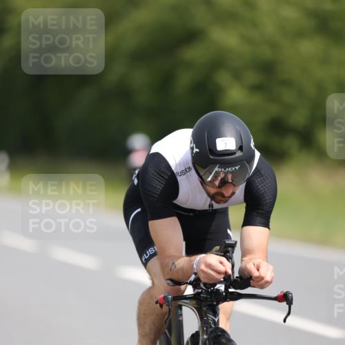 22.06.2025 - Viking Triathlon Yannick Fuchs http://msf.ph/oto/8096939 22.06.2025 11:59:30 Radfahren 2, 7, 55, 196, 346, 661 meine-sportfotos.de