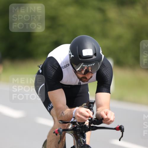 22.06.2025 - Viking Triathlon Yannick Fuchs http://msf.ph/oto/8096947 22.06.2025 11:59:31 Radfahren 2, 7, 55, 196, 346, 661 meine-sportfotos.de