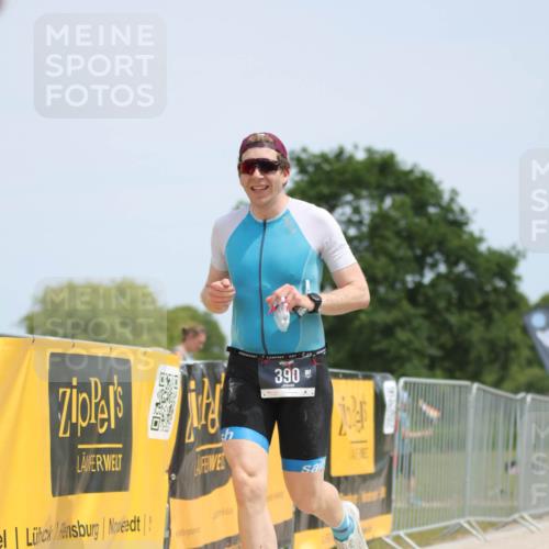 22.06.2025 - Viking Triathlon H.Heesch http://msf.ph/oto/8096948 22.06.2025 13:11:30 Laufen 101, 390, 395 meine-sportfotos.de