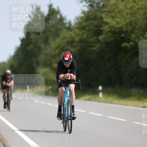 22.06.2025 - Viking Triathlon Yannick Fuchs http://msf.ph/oto/8096961 22.06.2025 11:21:57 Radfahren 1, 80, 101, 304 meine-sportfotos.de
