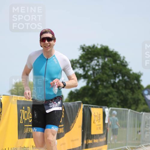 22.06.2025 - Viking Triathlon H.Heesch http://msf.ph/oto/8096968 22.06.2025 13:11:31 Laufen 101, 390, 395 meine-sportfotos.de